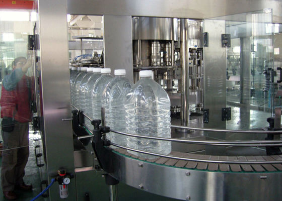 Porcellana Risparmio energetico automatico completo della macchina di produzione dell'acqua per acqua purificata fornitore