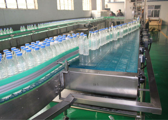 Porcellana Linea di produzione della bevanda dell'acqua minerale della bottiglia, attrezzatura di produzione della bevanda fornitore